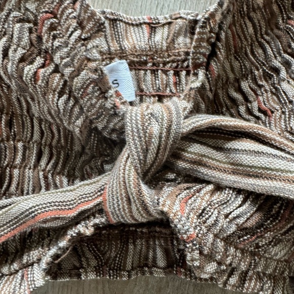 Le Lis Linen Blend Striped Crop Top - Picture 2 of 5